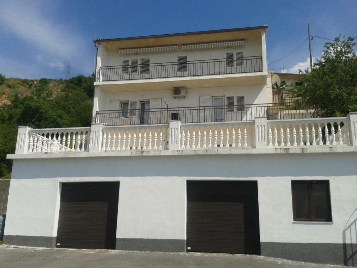 Appartement Natalie à Senj  Extérieur photo